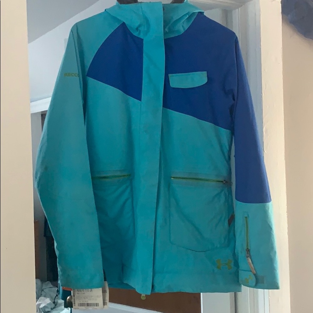 Under Armour Winter Ski Jacket - Size Medium